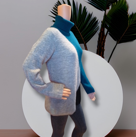 Lily Morgan Women's Turtleneck Color Block Cozy Knit Sweater - Picture 4 of 16